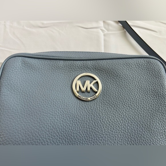 Michael Kors Crossbody Leather Purse Light Blue - Picture 5 of 11